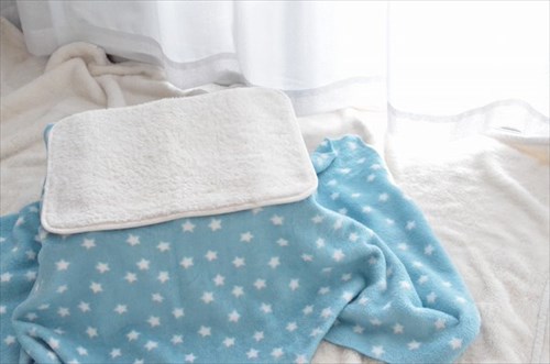 100均の材料で猫用コタツを作ってみた 結果 笑 4枚 Buzzmag