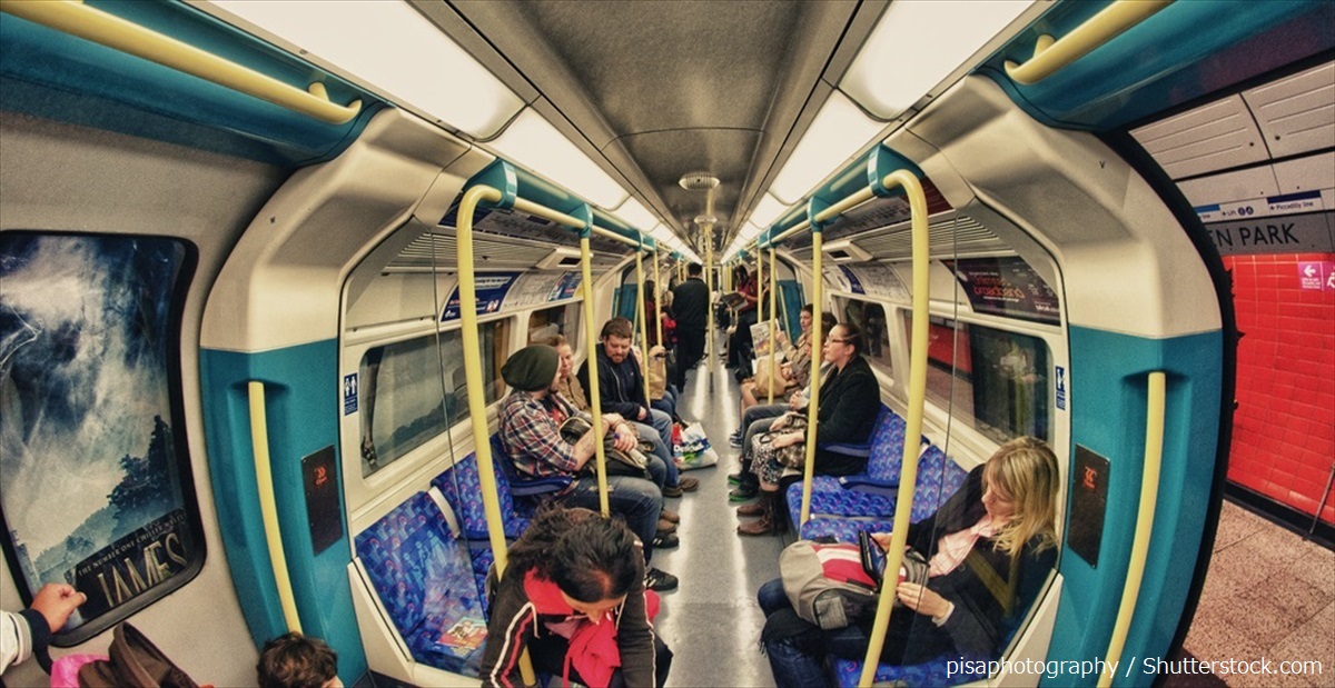 感動 イギリスでは 電車で音漏れしている人 をこう注意する Buzzmag