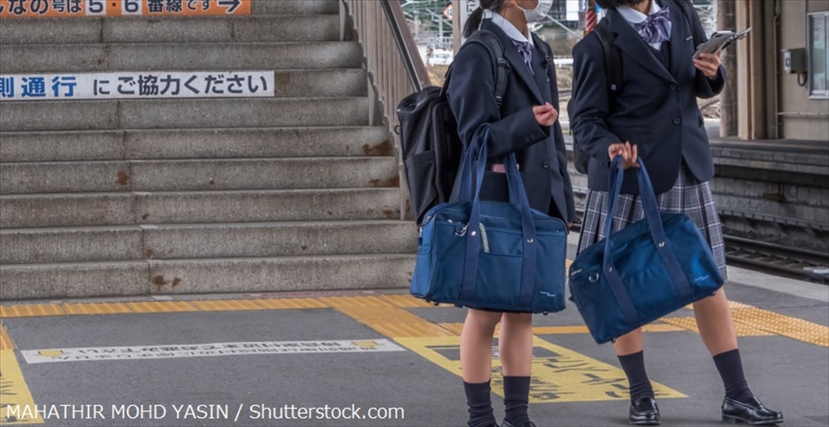 電車内で東京の観光プランを立てる修学旅行生 その会話が可愛すぎた Buzzmag