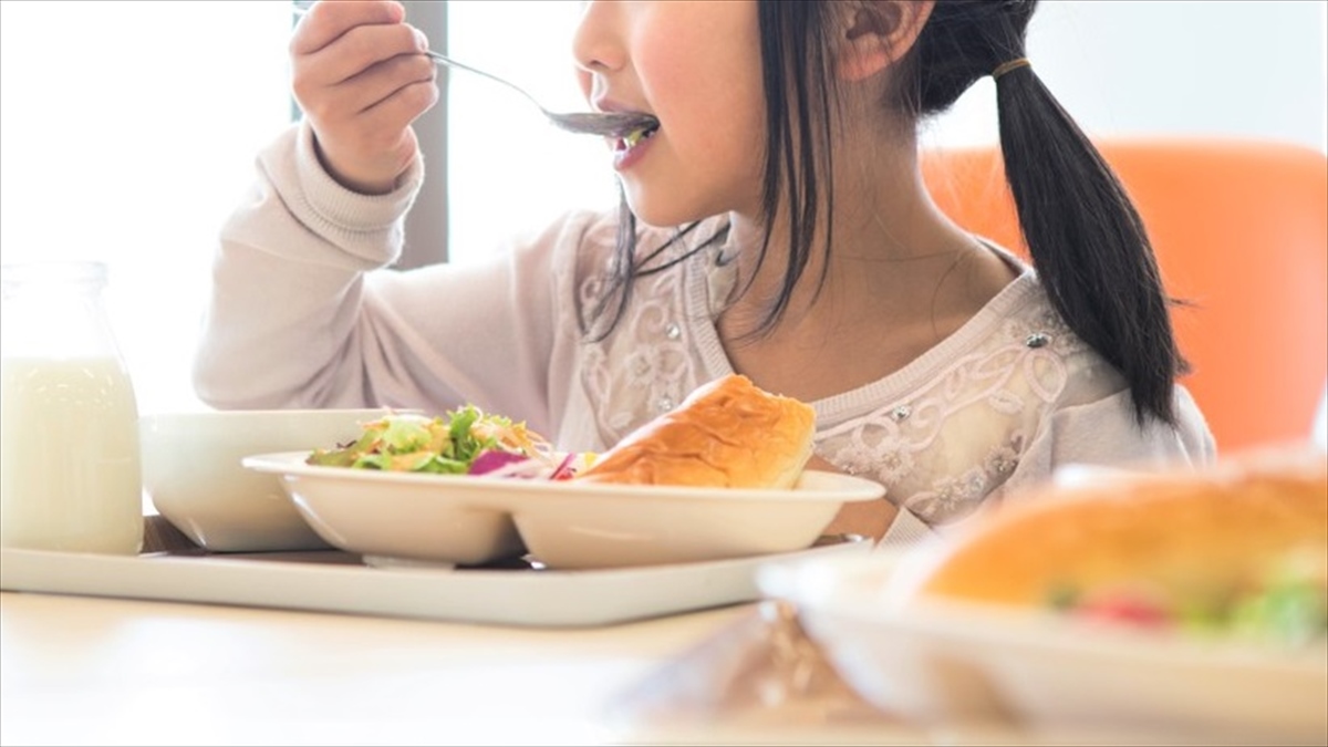 あれの一体何が 教師が小学生のとき 給食指導 に抱いた疑問は Buzzmag