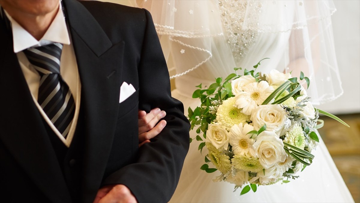 娘の結婚式には出れない という夫の発言を 軽く流した妻 なぜなら Buzzmag 娘の結婚式には出れない という夫の発言を 軽く流した妻 なぜなら Buzzmag
