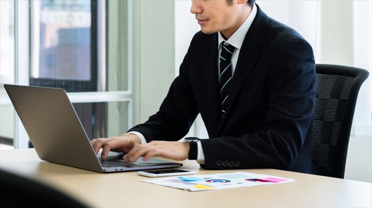 ワクチン接種後に出社すると言う上司 休むよう勧めると Buzzmag